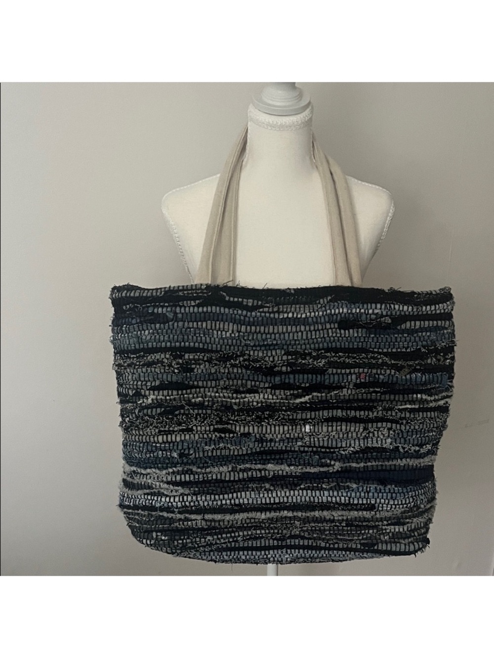 Spacious Textured Knit Tote Travel Bag in Black, Blue and Gray. Size 14x22”.